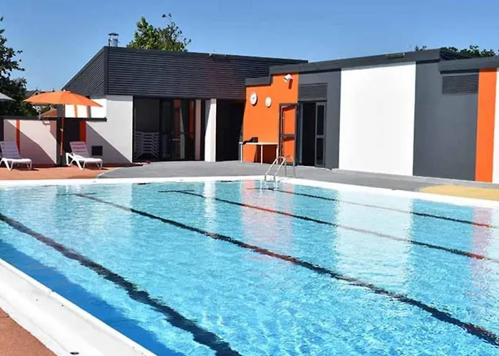 6 Personnes - Terrasse Et Confort à - Api-1-52-1252